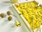 kit arroz sensorial Bee Plus con abejas, plastilina, pinzas de bambu, cucharita